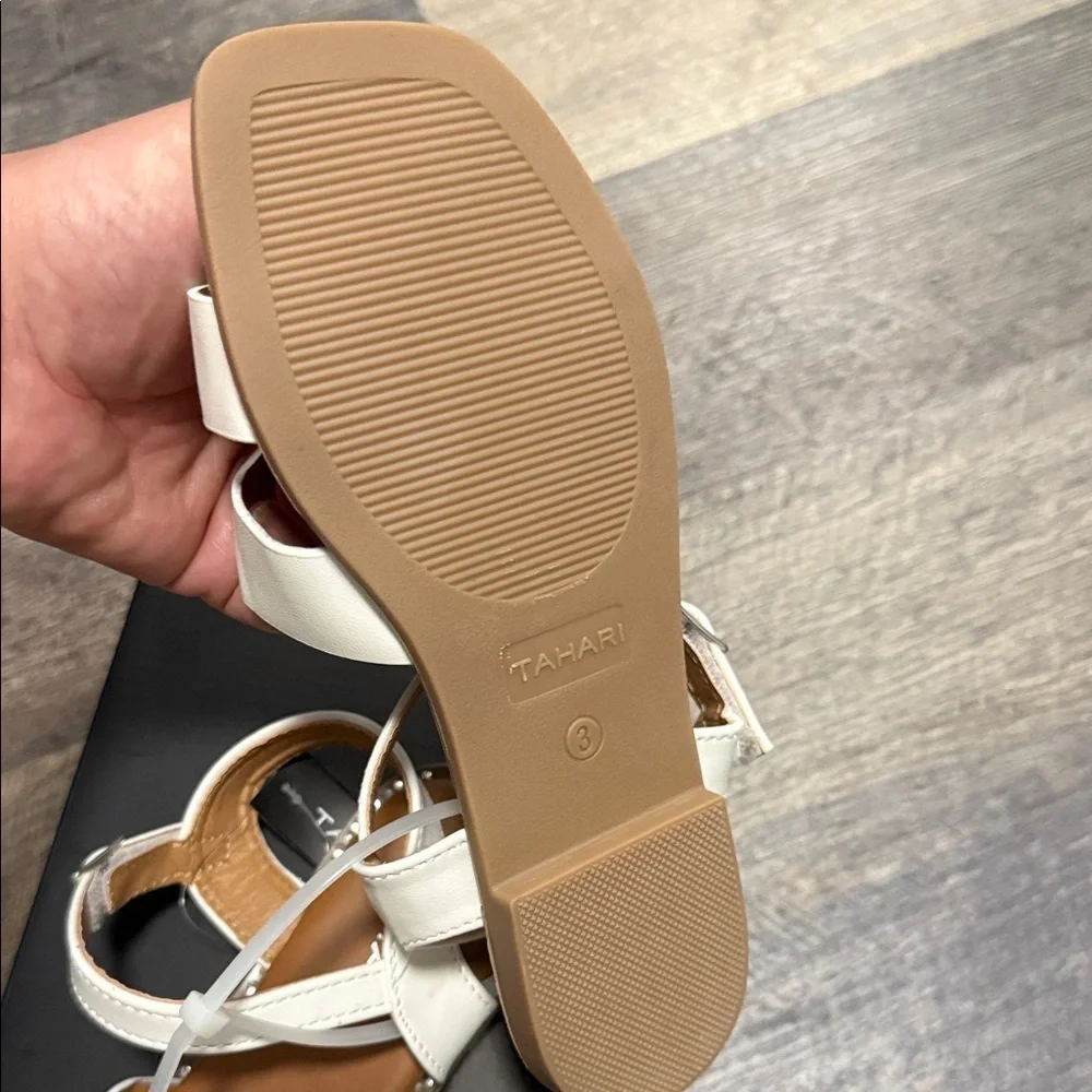 Tahari White Kids Sandals